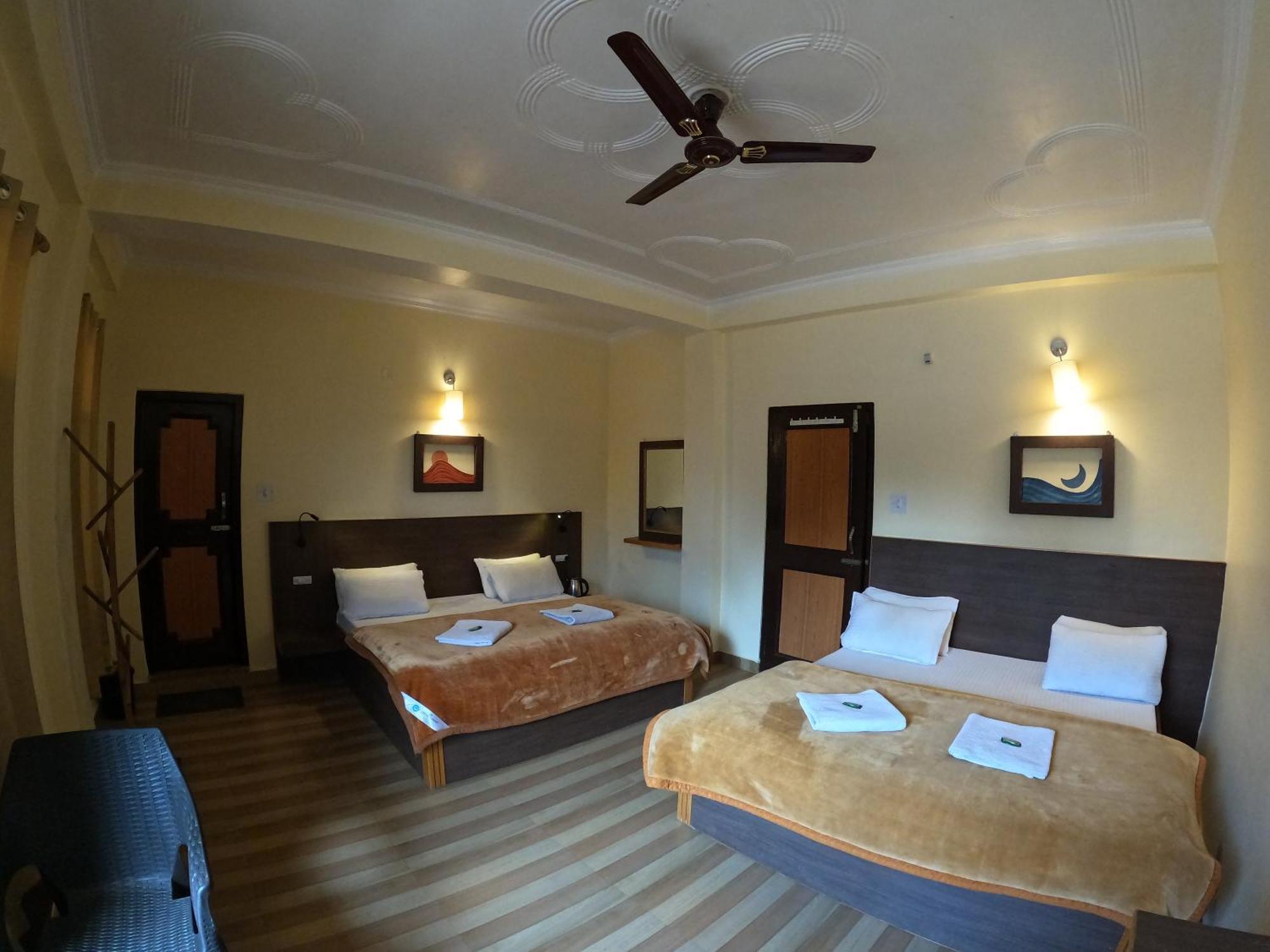 The Royal Orchard Kasol Hotel Ngoại thất bức ảnh