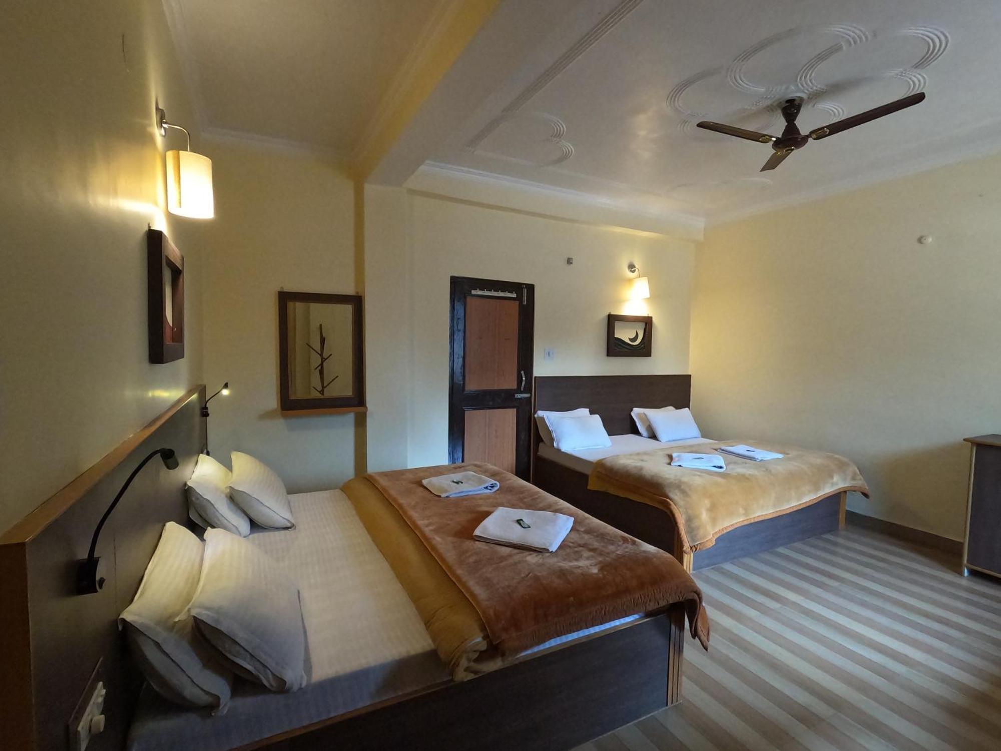 The Royal Orchard Kasol Hotel Ngoại thất bức ảnh