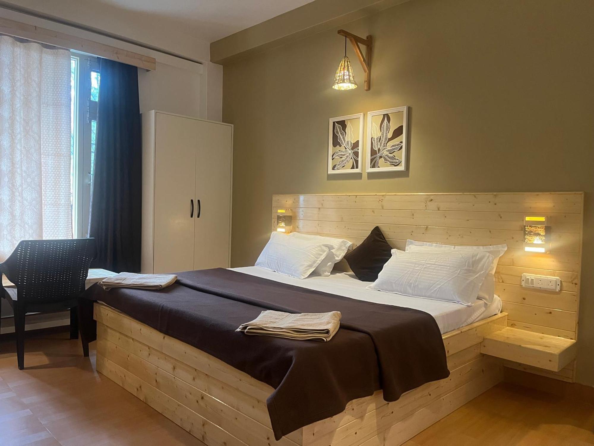 The Royal Orchard Kasol Hotel Ngoại thất bức ảnh