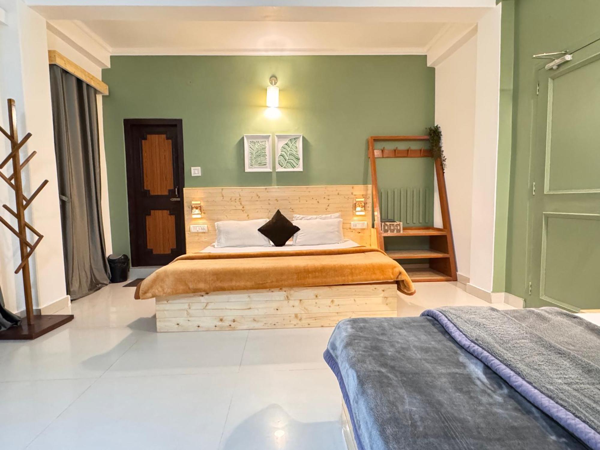The Royal Orchard Kasol Hotel Ngoại thất bức ảnh